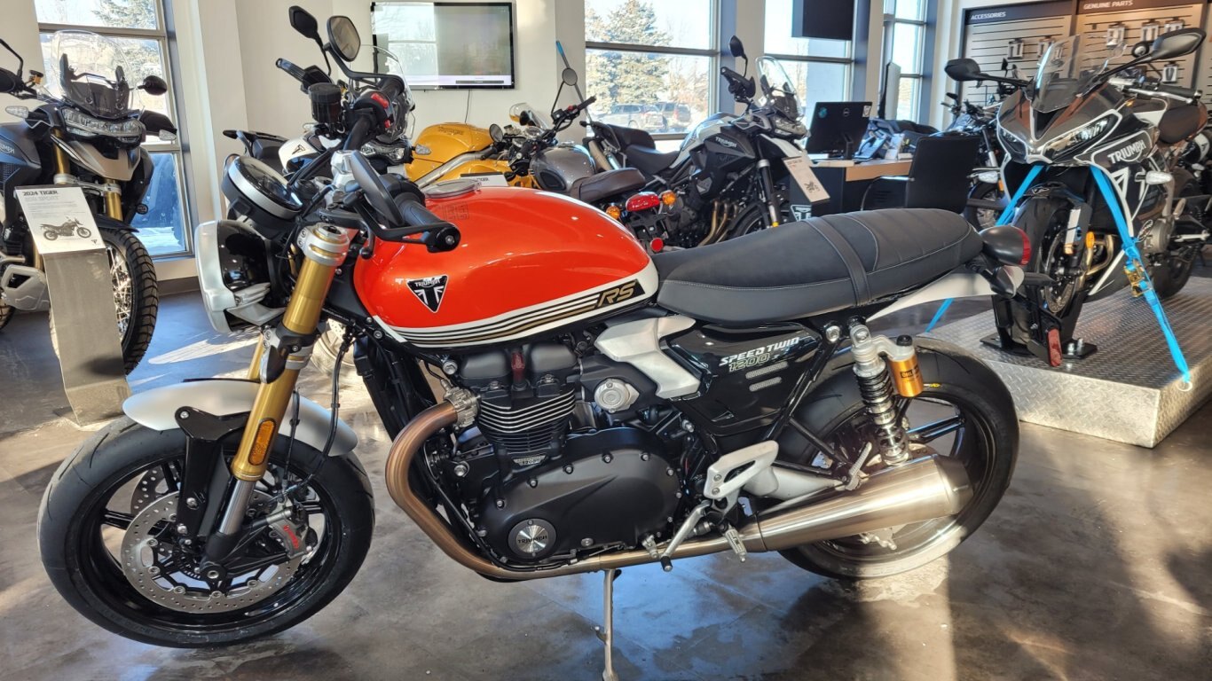 2025 Triumph ALL-NEW SPEED TWIN 1200 RS Baja Orange / Sapphire Black