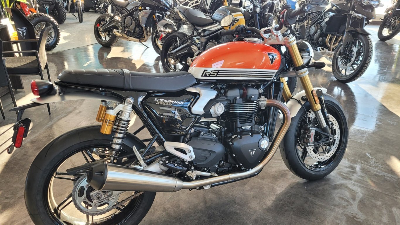 2025 Triumph ALL NEW SPEED TWIN 1200 RS Baja Orange / Sapphire Black