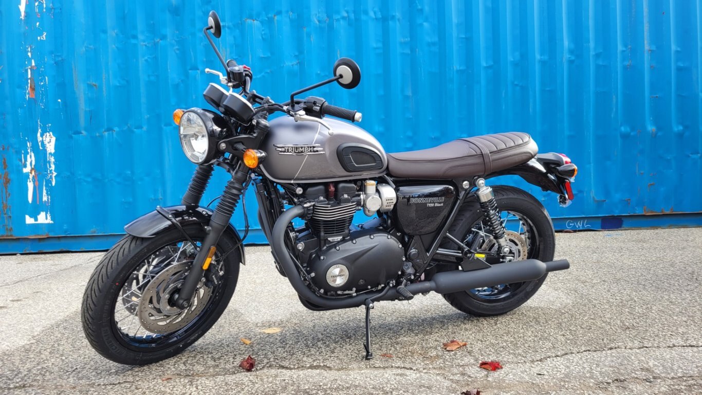 2025 Triumph BONNEVILLE T120 GRAPHITE / MATTE GRAPHITE