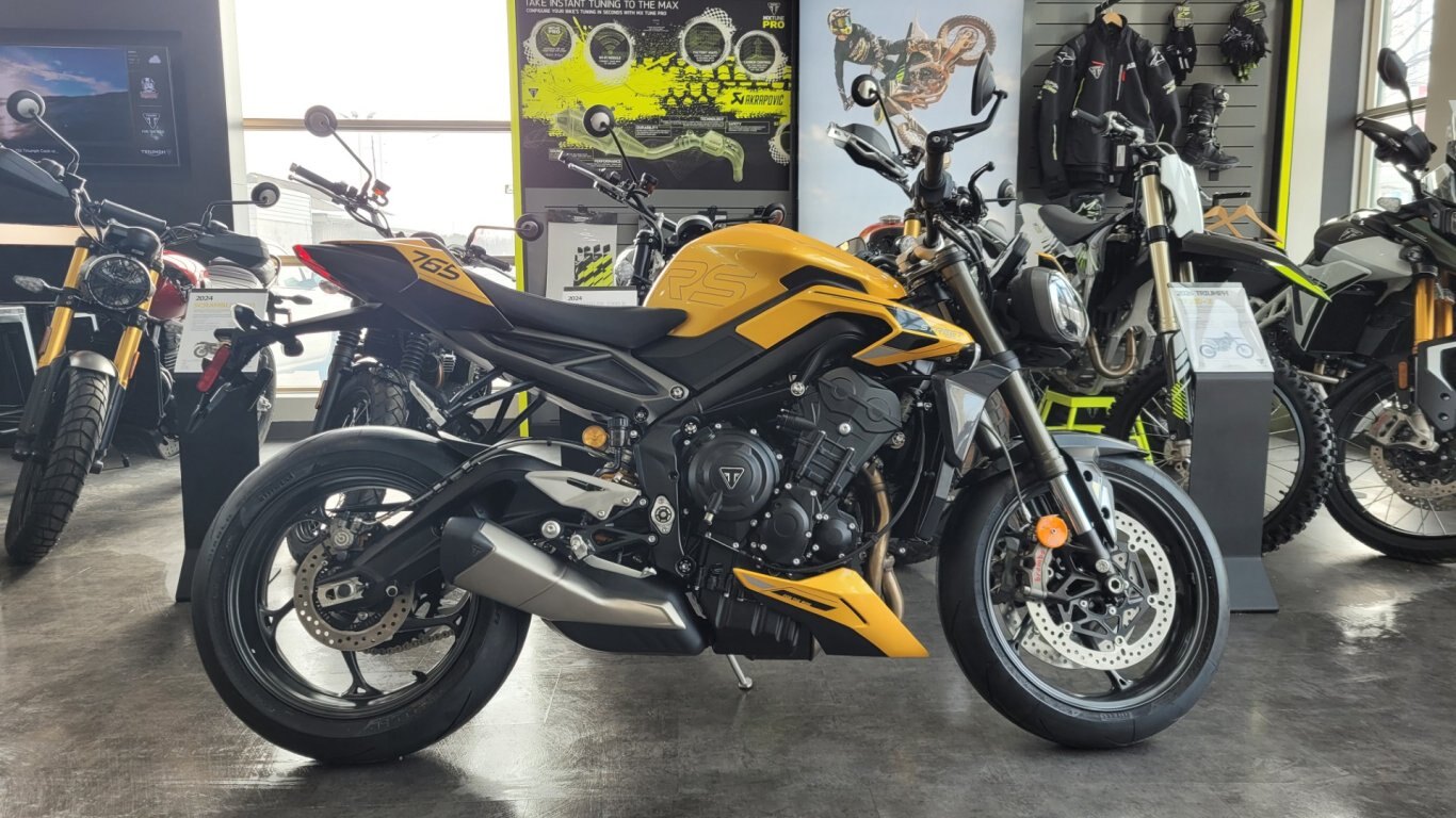 2025 Triumph STREET TRIPLE 765 RS Cosmic Yellow