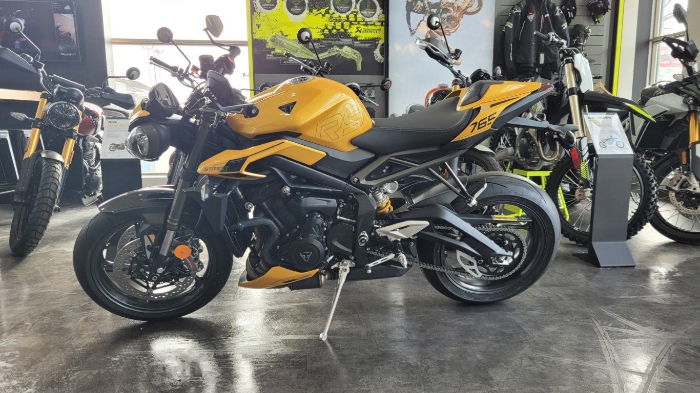 2025 Triumph STREET TRIPLE 765 RS Cosmic Yellow