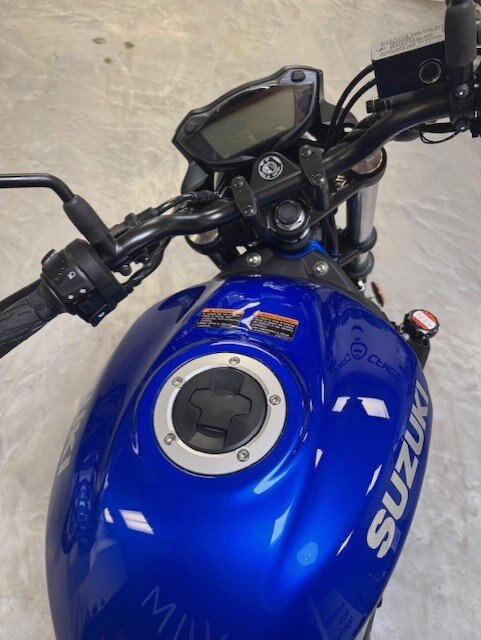 2025 Suzuki SV650A Pearl Vigor Blue / Metallic Mat Black No. 2