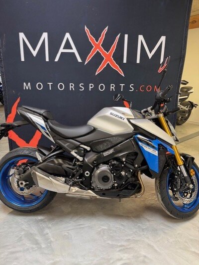 2025 Suzuki GSX-S1000A Metallic Triton Blue / Glass Sparkle Black