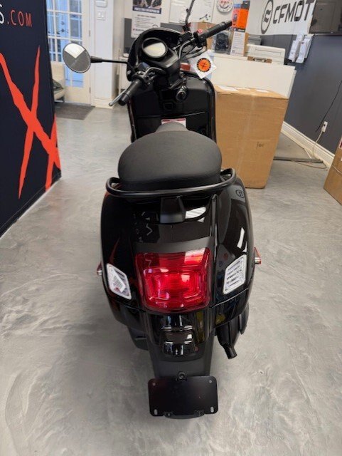 2024 Vespa GTV 300 Nero Convinto