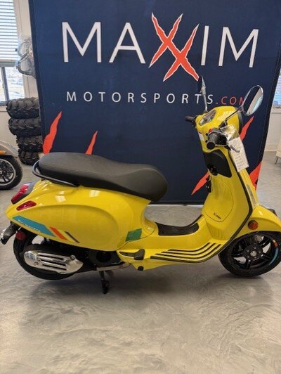 2025 Vespa Primavera 150 S Giallo Curioso