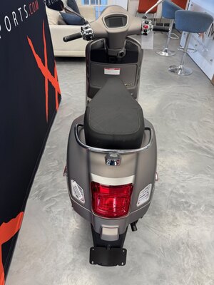 2024 Vespa GTS 300 HPE SUPER TECH