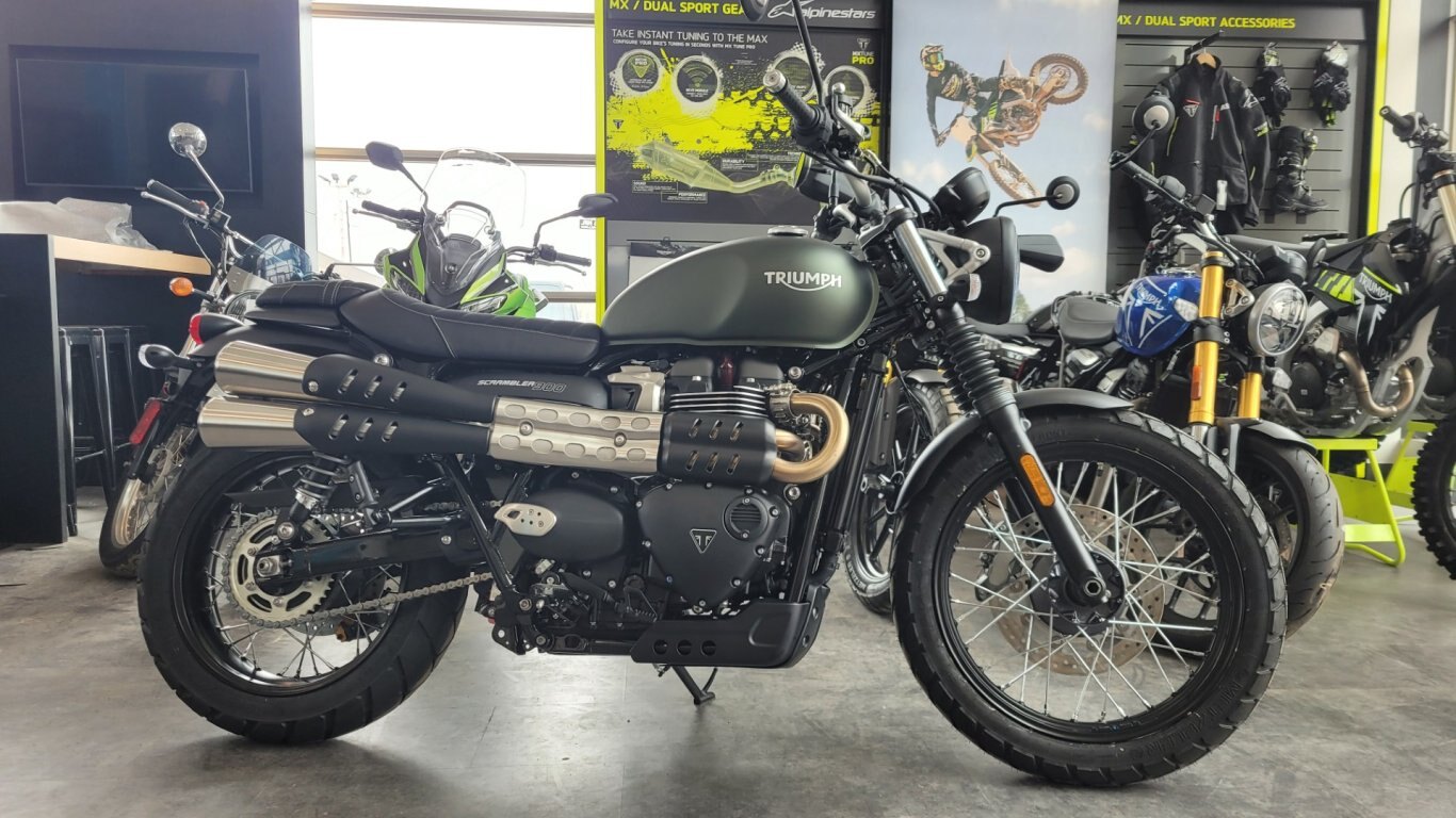 2025 Triumph SCRAMBLER 900 MATTE KHAKI GREEN