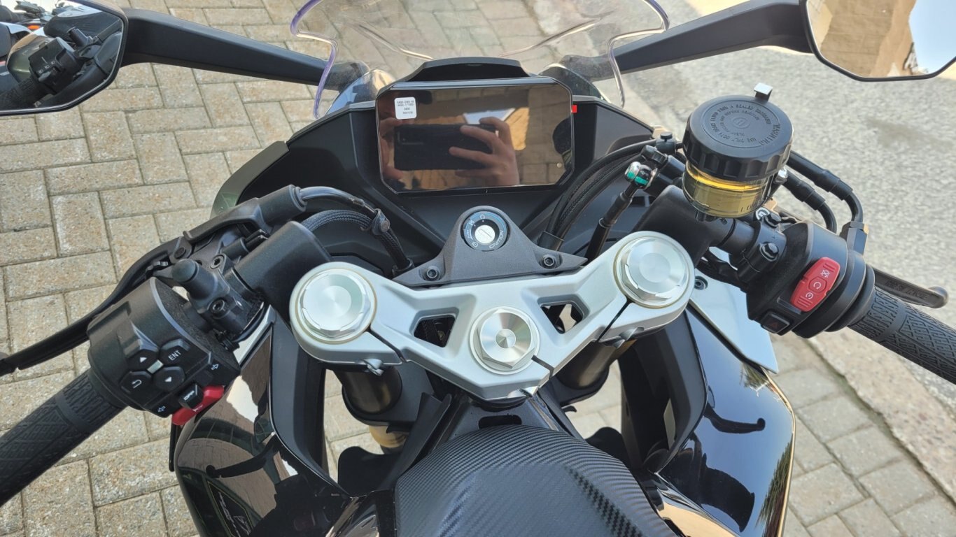 2025 CFMOTO 450SS Zircon Black