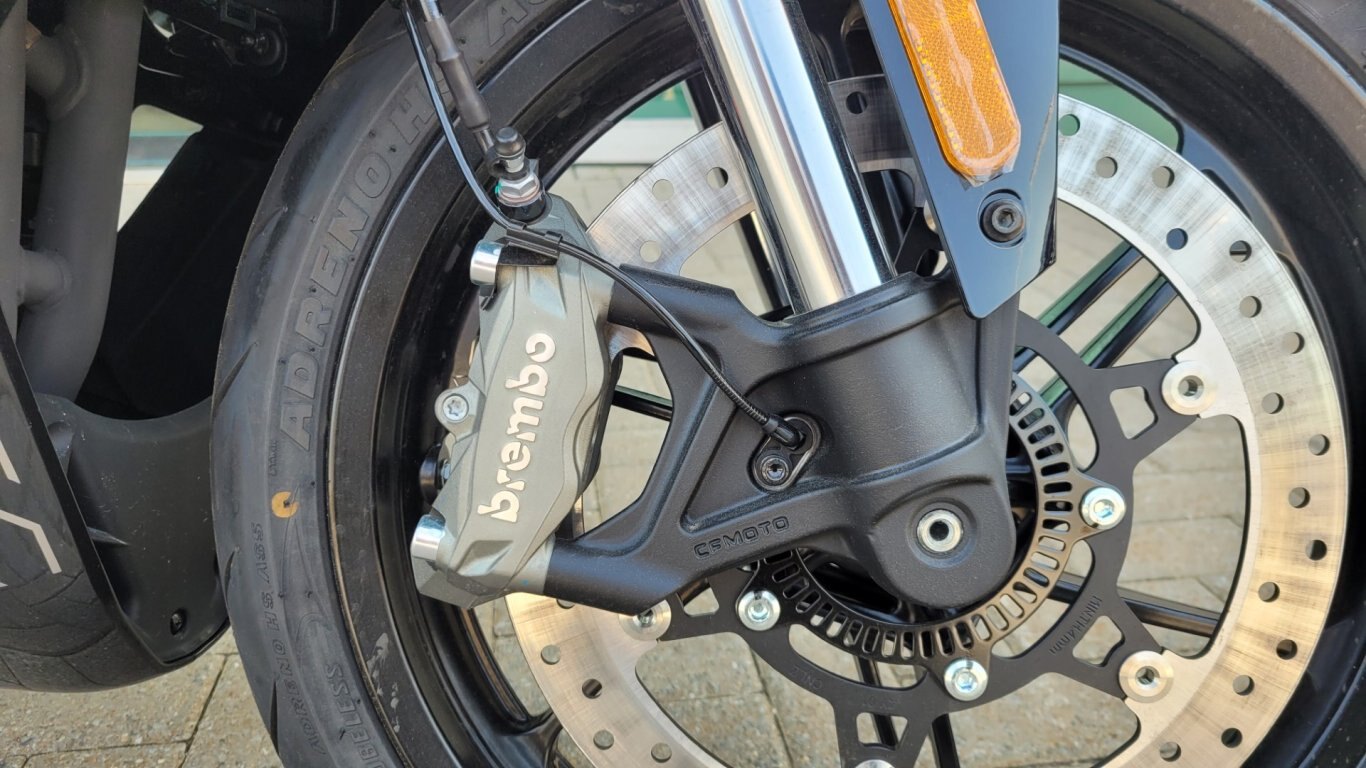 2025 CFMOTO 450SS Zircon Black