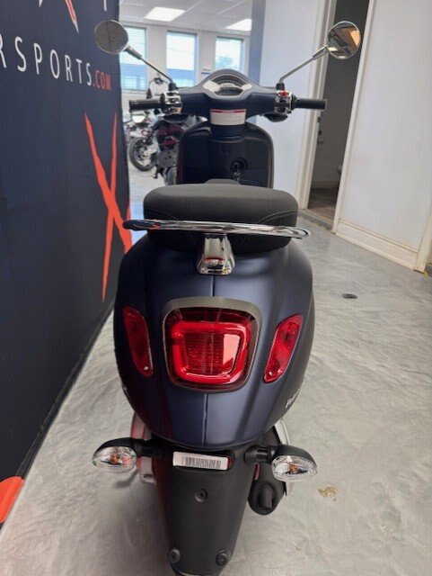 2025 Vespa Primavera 50 Blu Energico Glossy