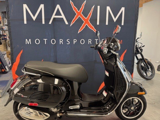 2025 Vespa GTS 310 Super Nero Convinto