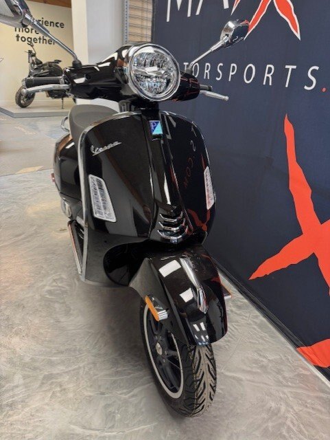 2025 Vespa GTS 310 Super Nero Convinto