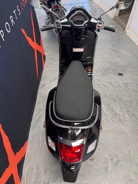 2025 Vespa GTS 310 Super Nero Convinto