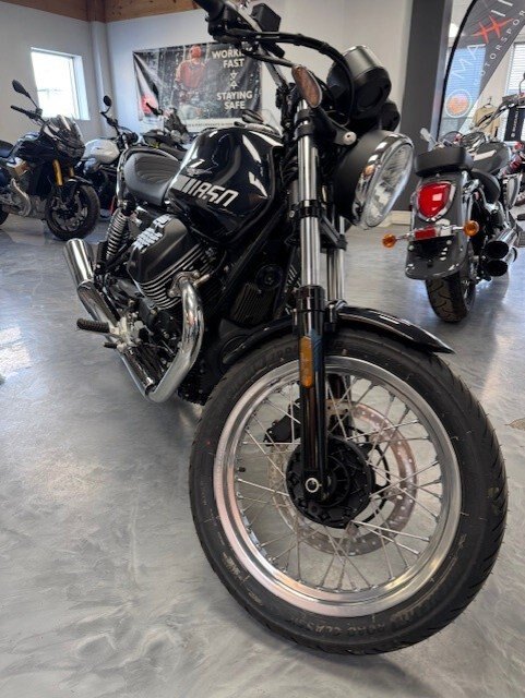 2024 Moto Guzzi V7 Special Silver Stripe Monochrome