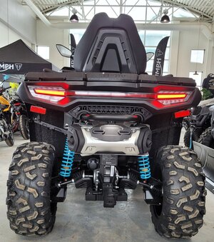 2026 CFMOTO CFORCE 800 TOURING Nebula Black