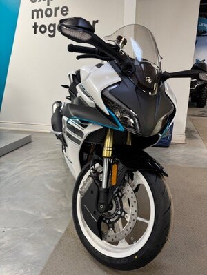 2026 CFMOTO 450SS Nebula White