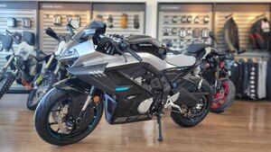 2026 CFMOTO 675SS Nebula Black