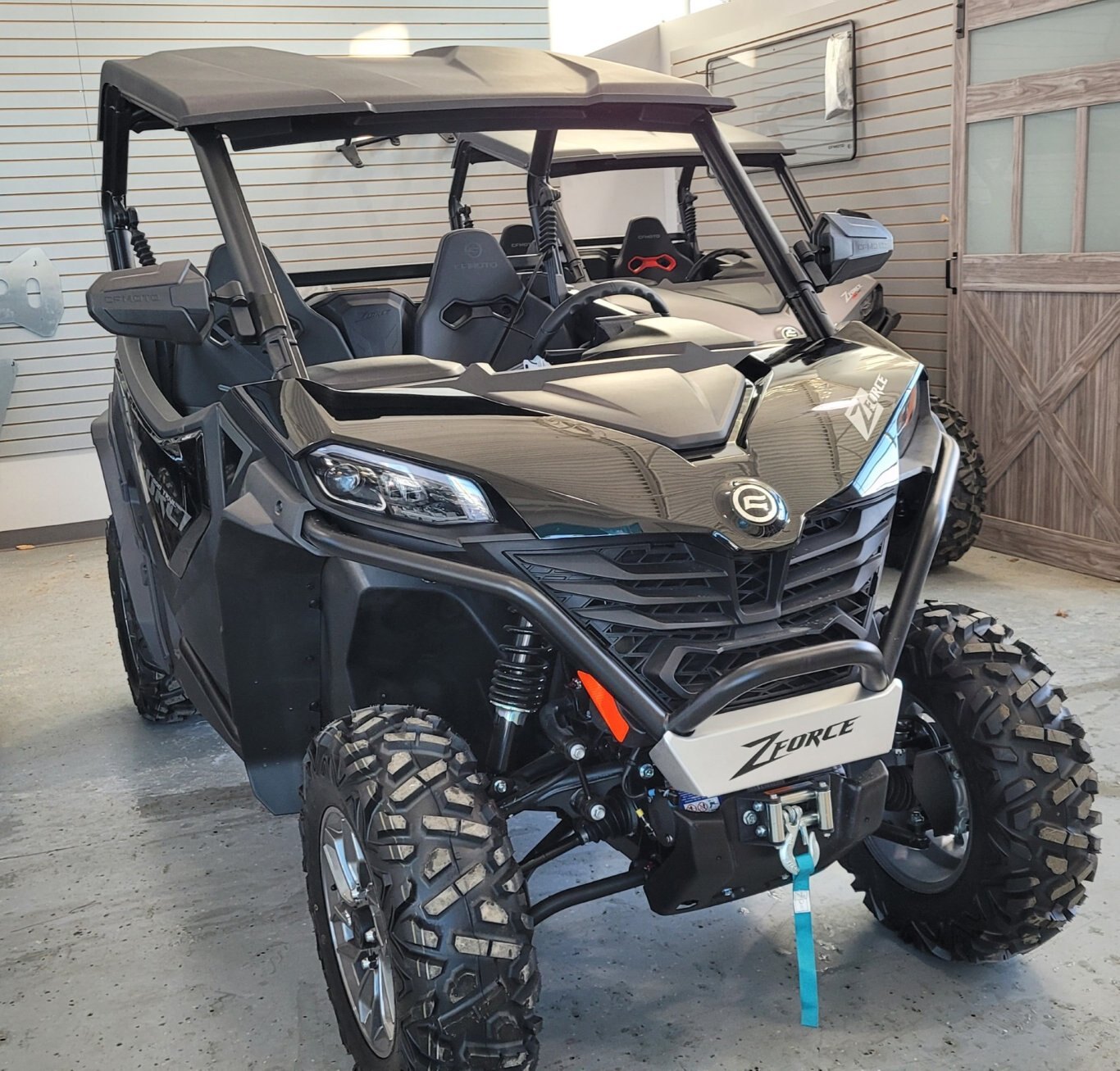 2025 CFMOTO ZFORCE 800 TRAIL Nebula Black