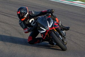 2026 Aprilia Tuono V4 Factory 1100 Dark Kraken