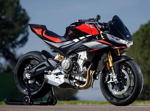2026 Aprilia Tuono 660 Factory 660 Dark Banshee