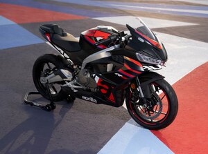 2026 Aprilia Tuono 457