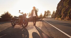2026 Triumph Speed Twin 900 Phantom Black / Aurum Gold