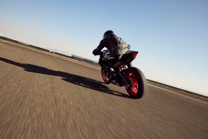 2026 Triumph Street Triple 765 RX Matt aluminium