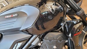 2026 Triumph Trident 800 Jet black