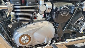 2026 Triumph Bonneville T120 Stone grey