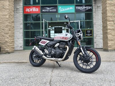 Triumph Classic | Maxxim Motorsports | Barrie, ON | 705-230-3070