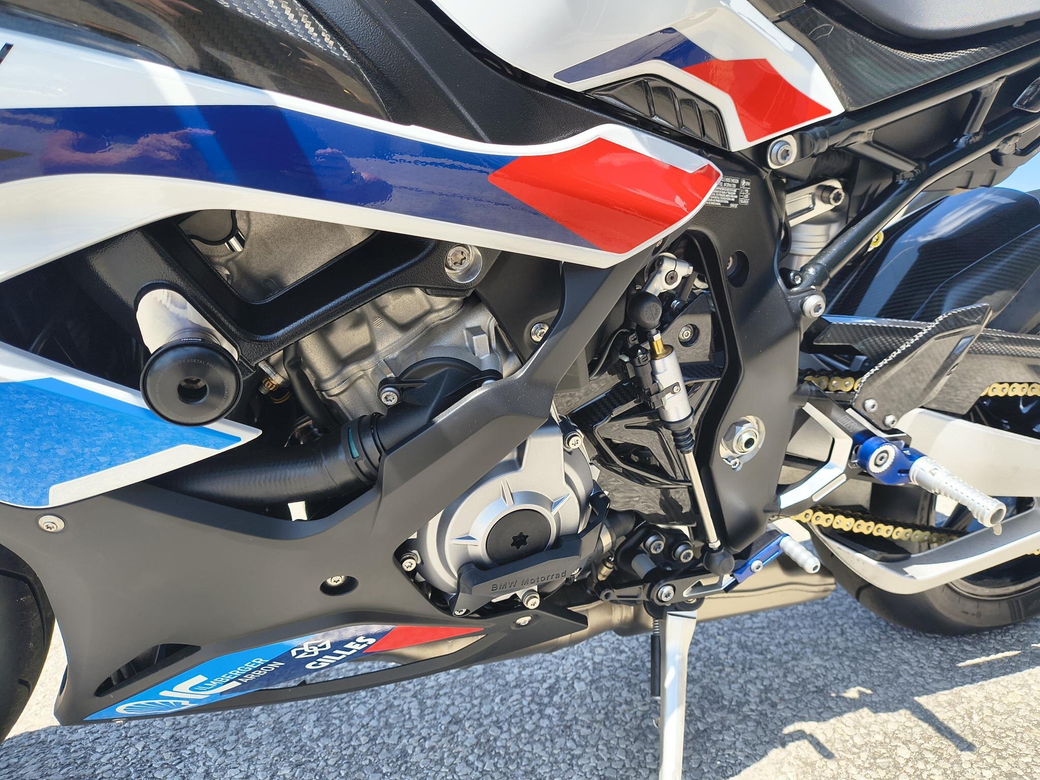 2022 BMW M1000RR