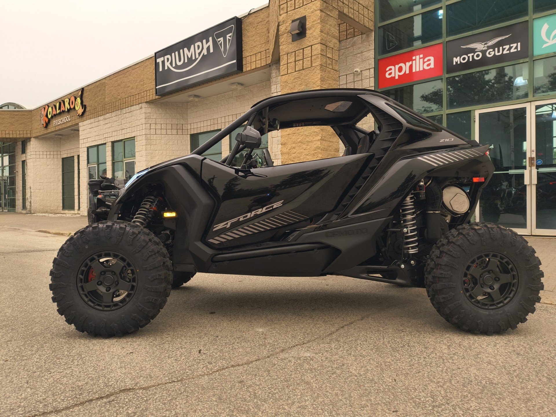 2026 CFMOTO ZFORCE Z10 Nebula black