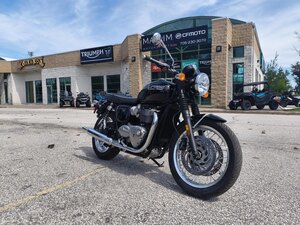 2024 TRIUMPH Bonneville T120