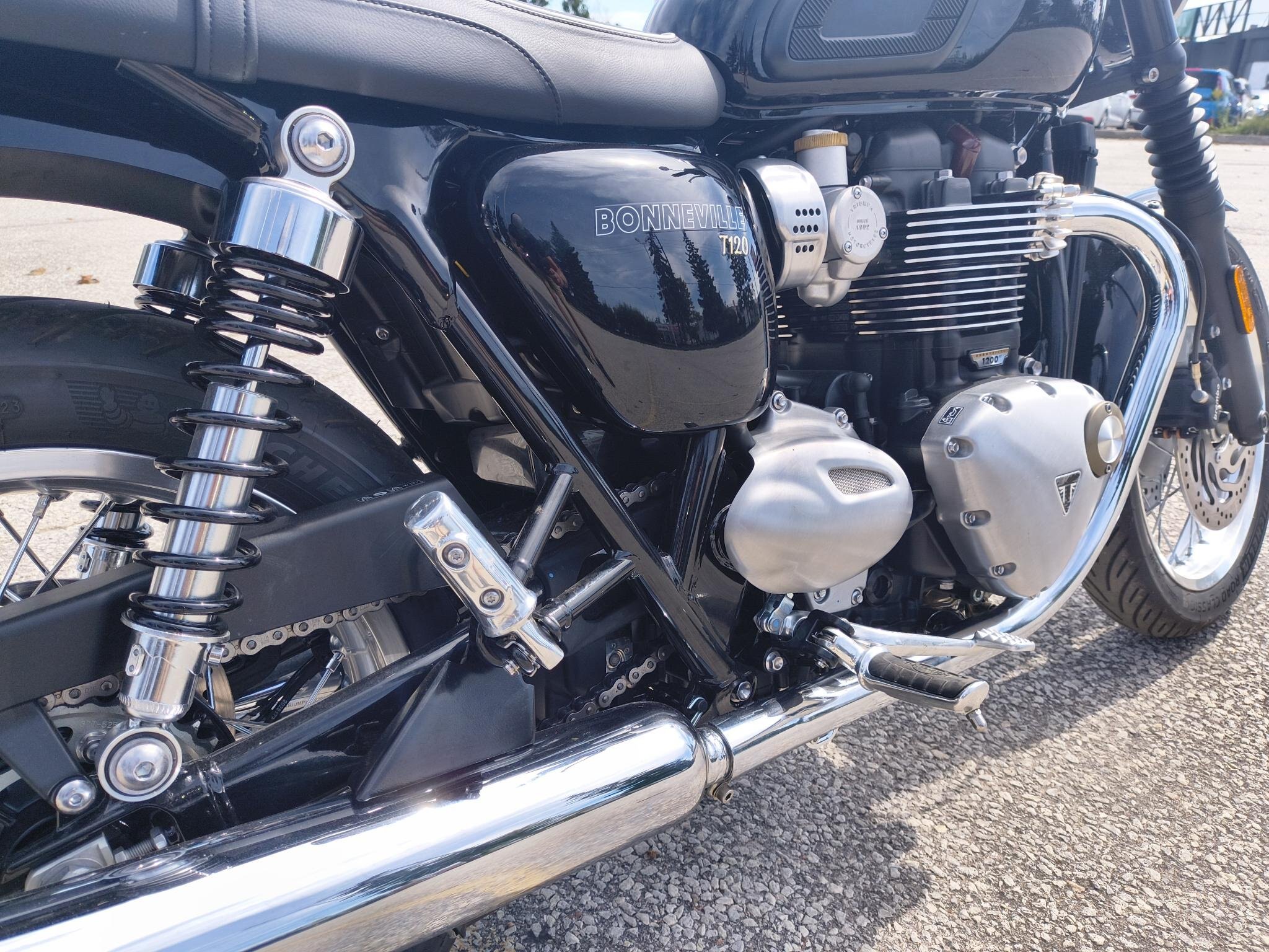 2024 TRIUMPH Bonneville T120