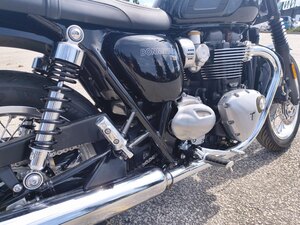 2024 TRIUMPH Bonneville T120