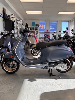 2027 Vespa Primavera 150 Officina 8