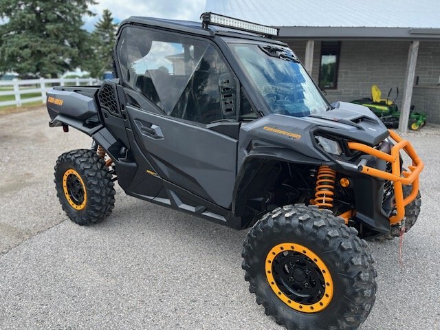 2025 Commander XTP 1000R