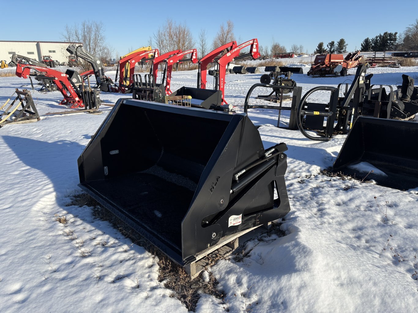 HLA 72 High Dump Bucket