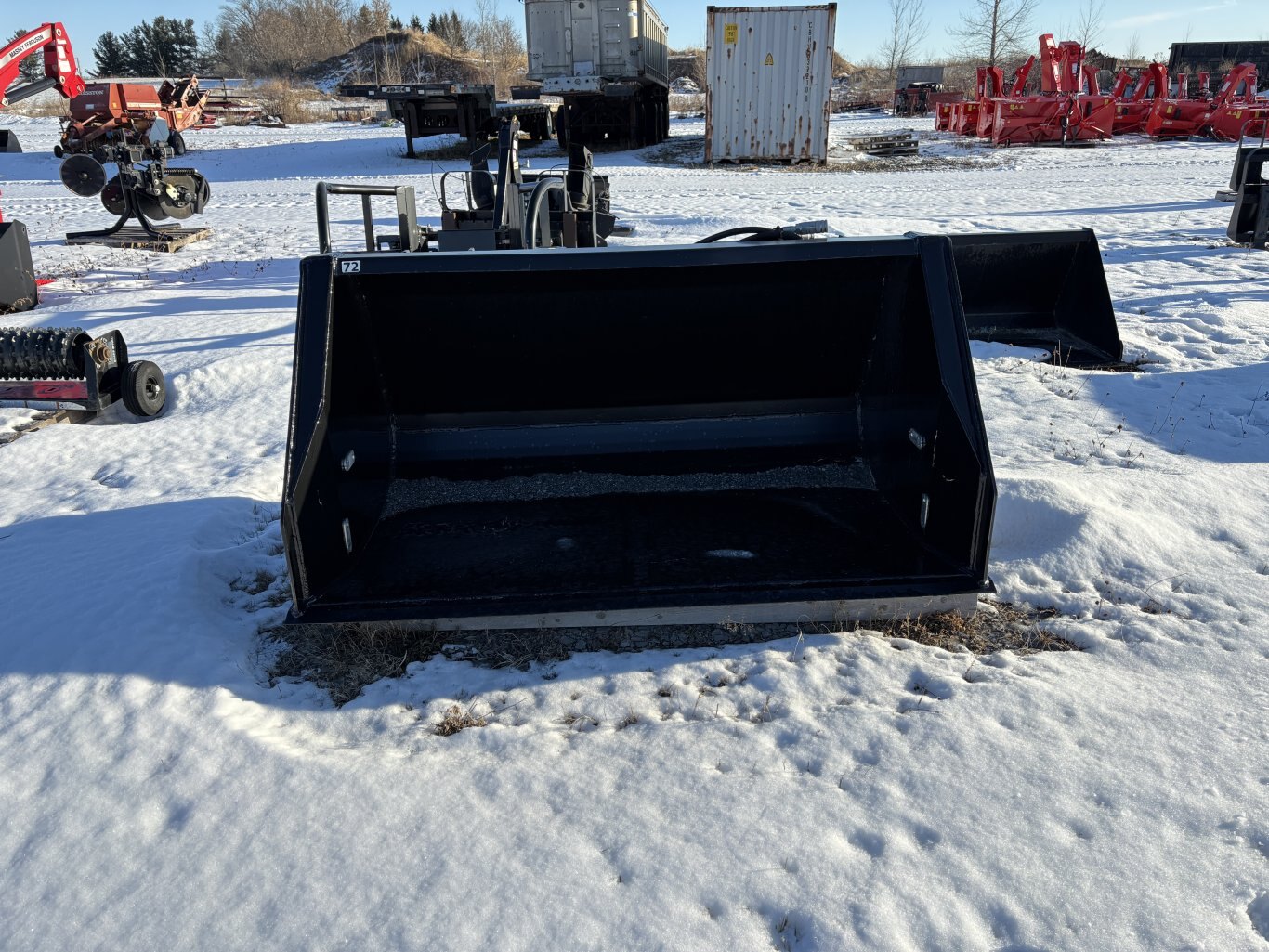 HLA 72 High Dump Bucket