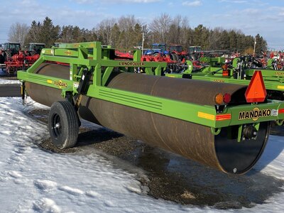 Mandako 20' Roller