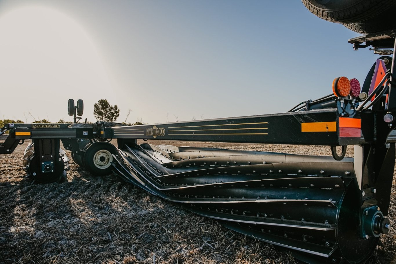 Mandako Cover Crop Crimper