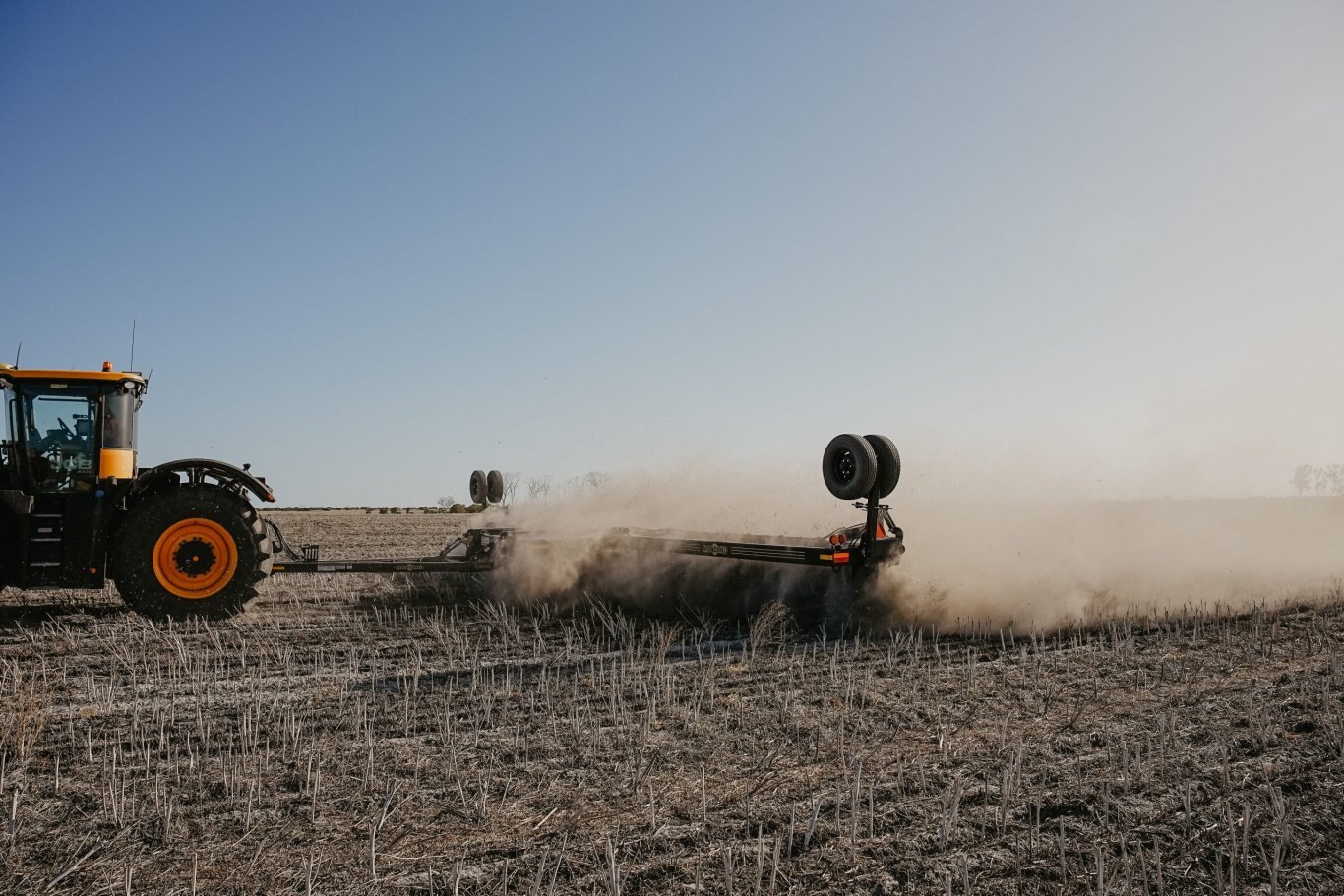 Mandako Cover Crop Crimper