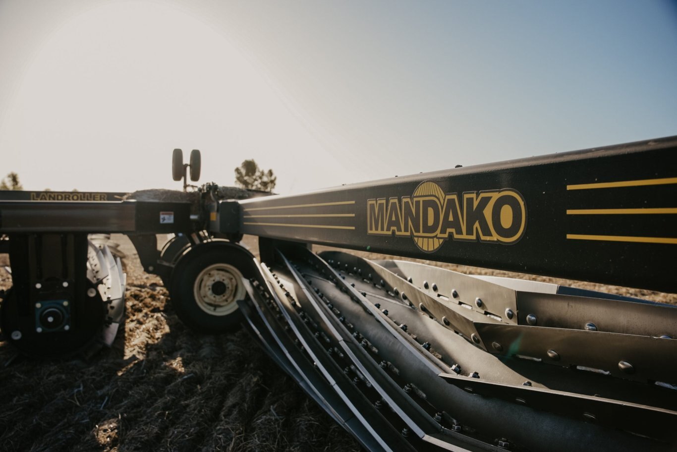 Mandako Cover Crop Crimper