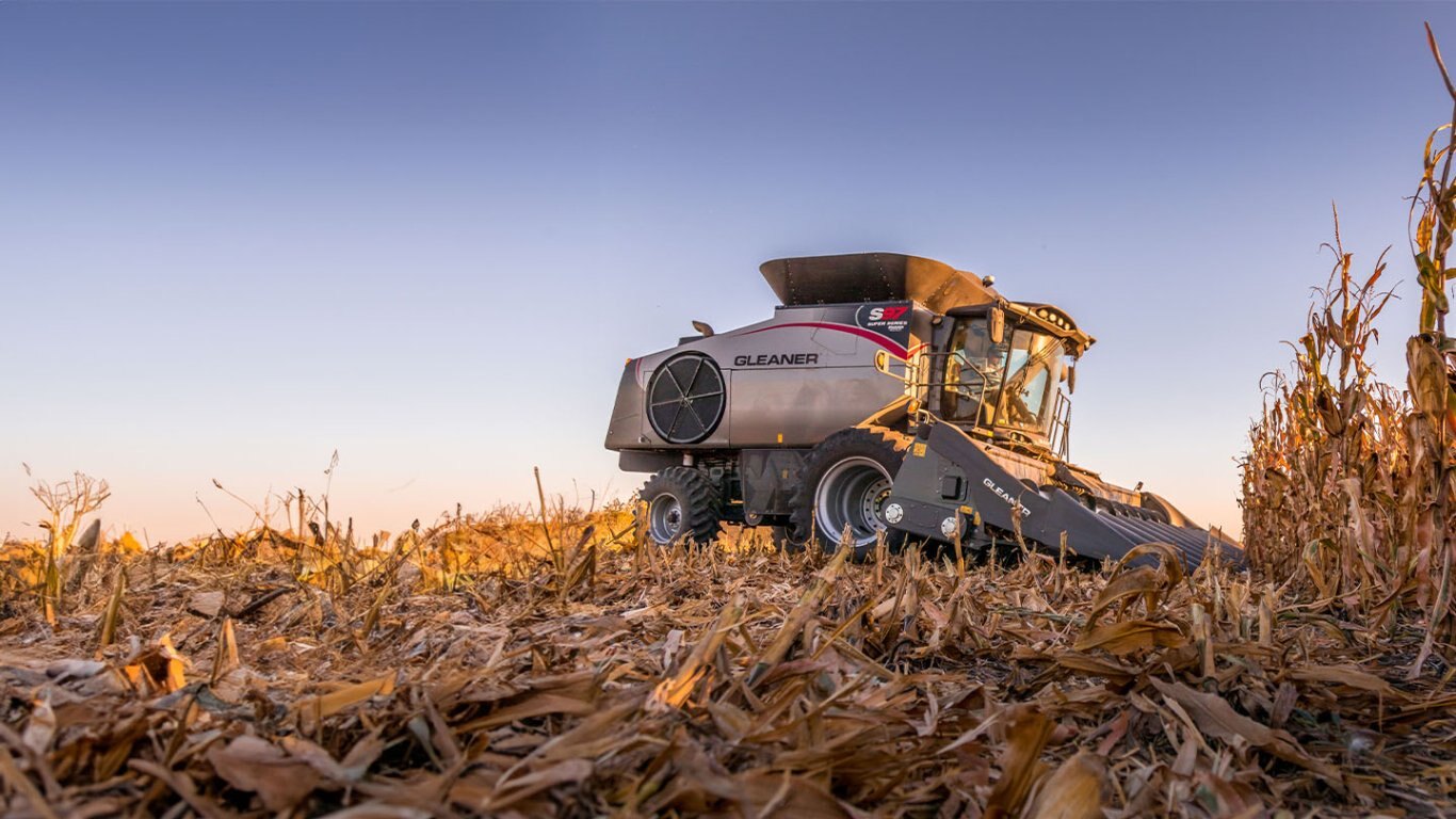 Gleaner S96 Super Combines