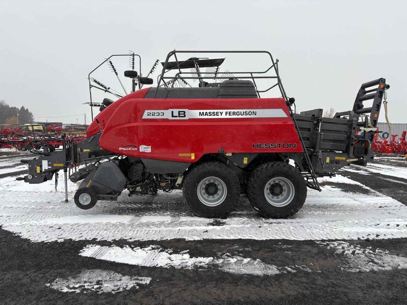 Massey Ferguson LB2233 Large Square Baler