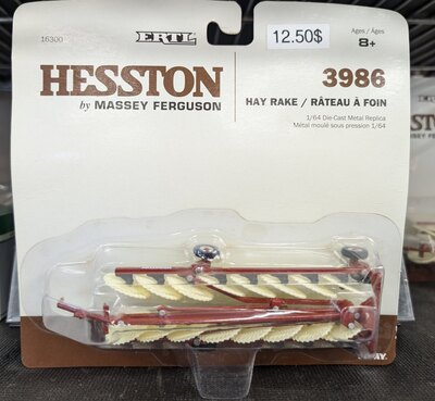 Massey Ferguson Hesston Hay Rake 3986 Collectible 1:64 8+