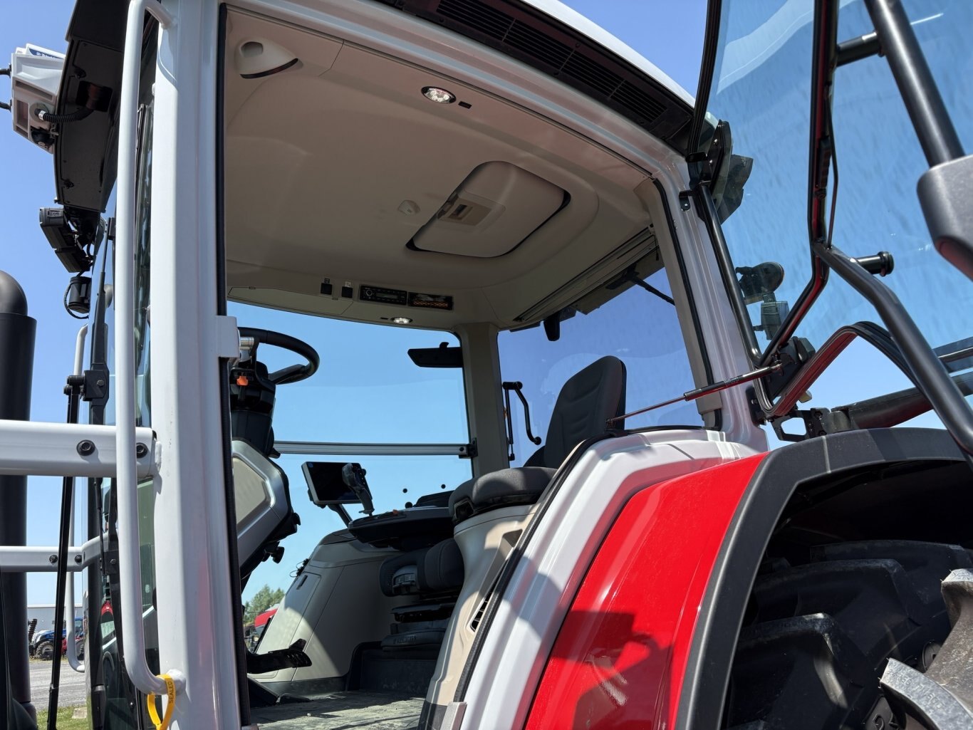 Massey Ferguson MF 8S.265