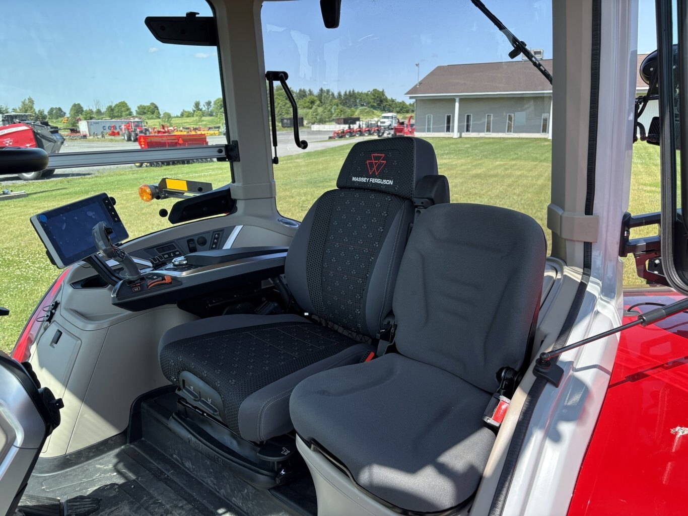 Massey Ferguson MF 8S.265
