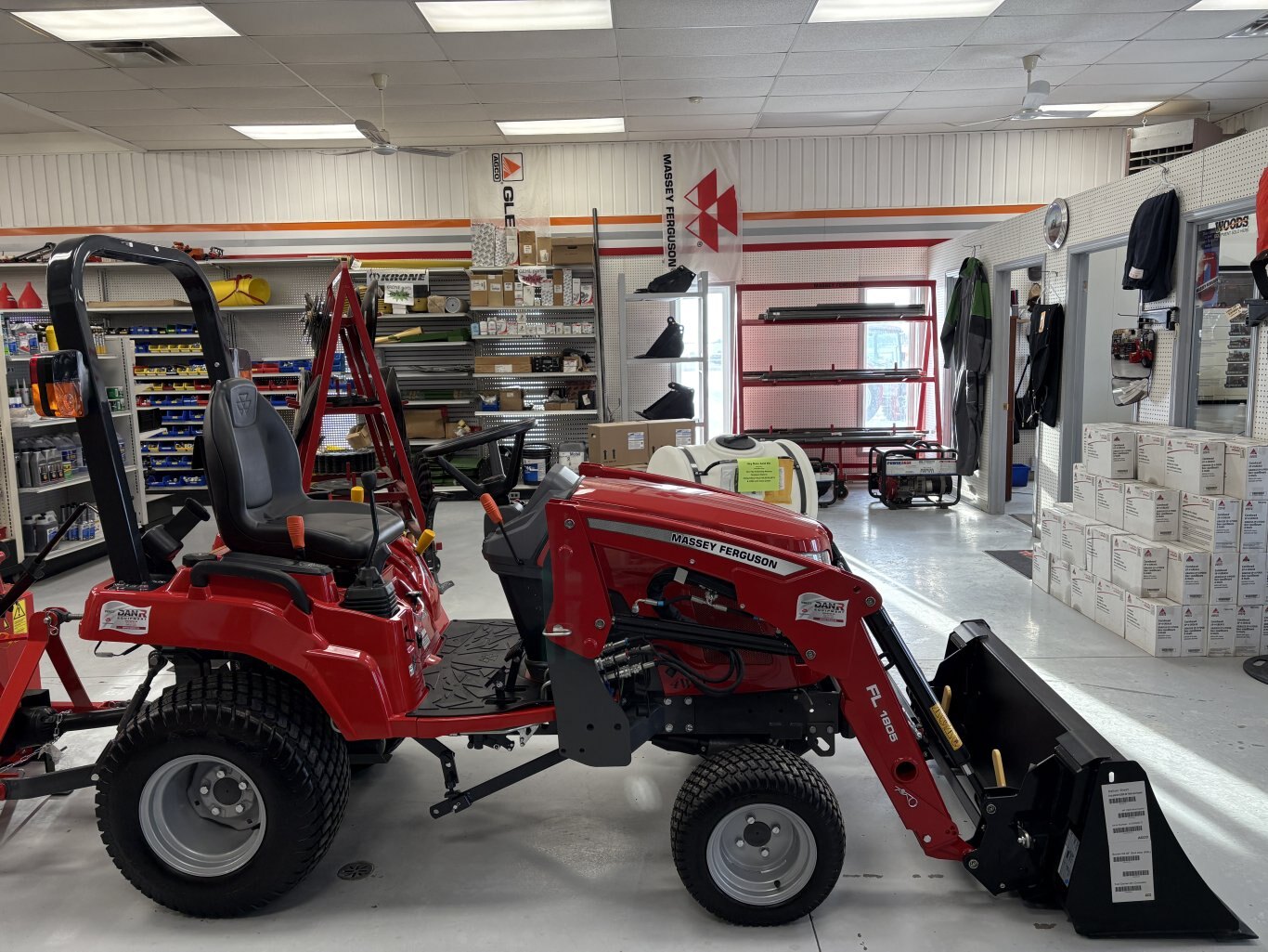 Massey Ferguson GC1723e with turf tires