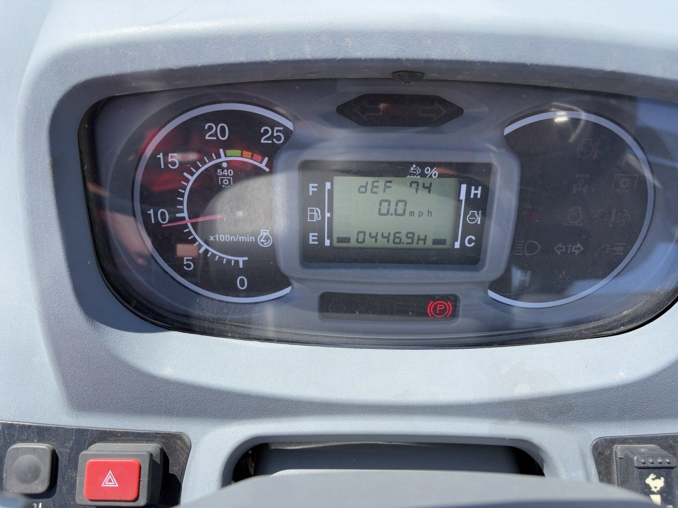 MASSEY FERGUSON 4610M HC